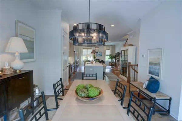 Roswell, GA 30076,14 Lochurst LN #153