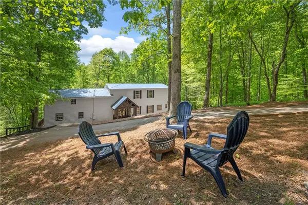 Dahlonega, GA 30533,586 Pine TRL