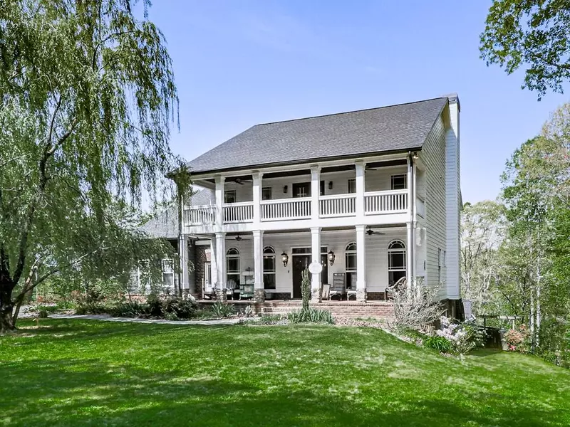 1141 Addington LN, Waleska, GA 30183