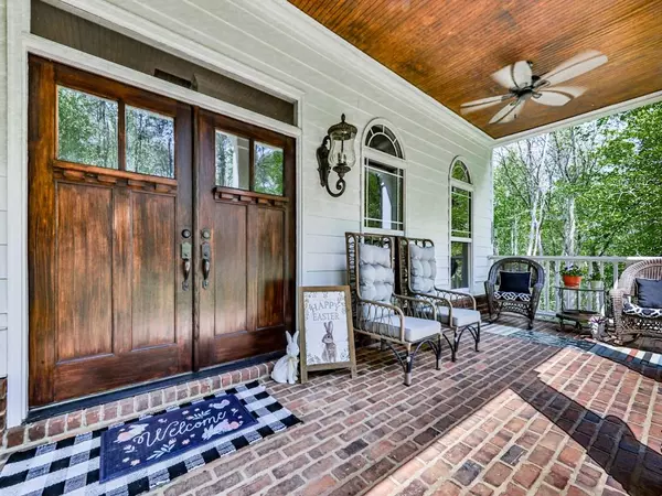Waleska, GA 30183,1141 Addington LN