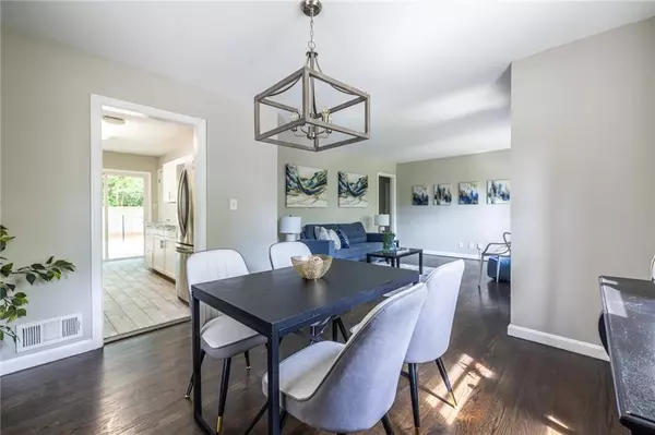 Atlanta, GA 30319,1875 Fairway CIR NE