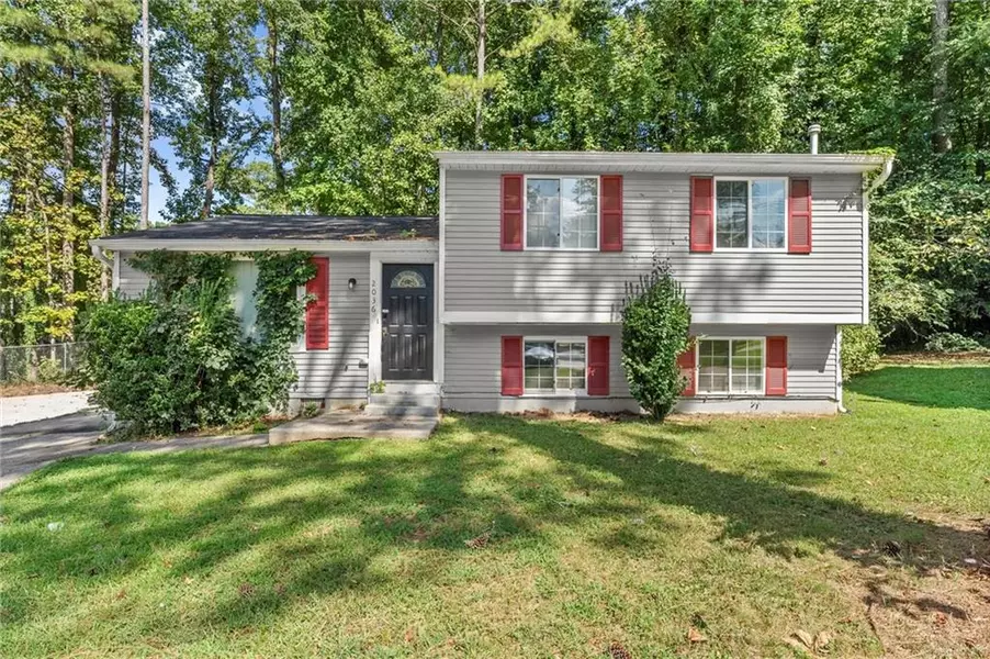 2036 Countydown LN, Stone Mountain, GA 30088