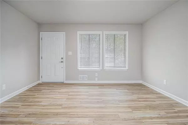 Conyers, GA 30012,898 Doeskin DR NW