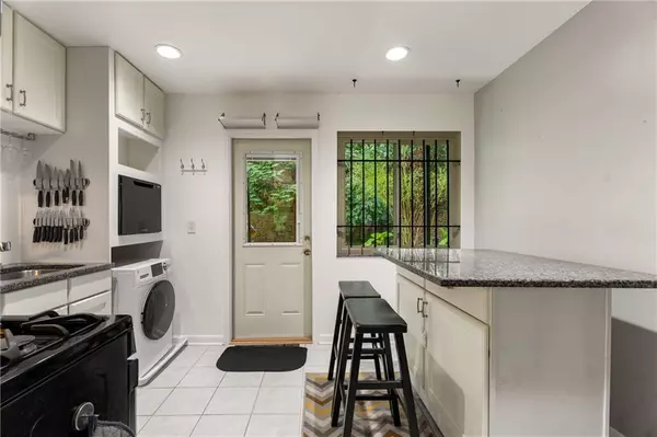 Atlanta, GA 30307,148 Waverly WAY #10