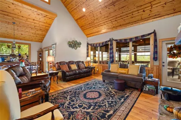 Clarkesville, GA 30523,401 Starmont TRL
