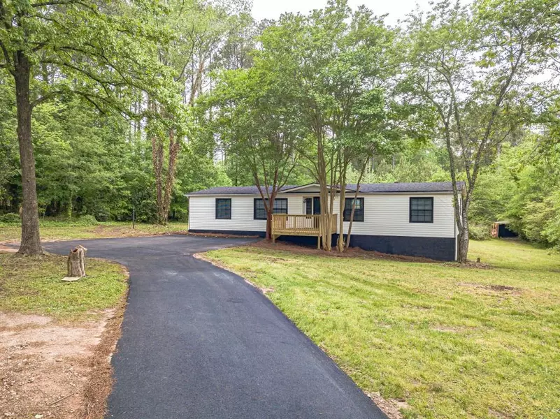 3520 Haynes Ridge RD, Loganville, GA 30052