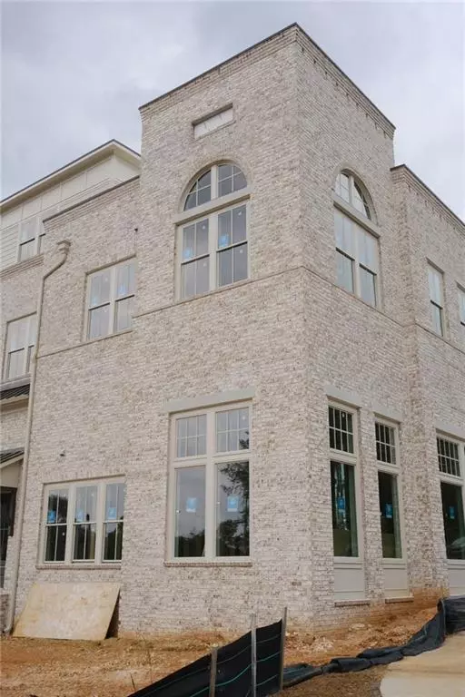 Woodstock, GA 30188,9244 Main Street #102