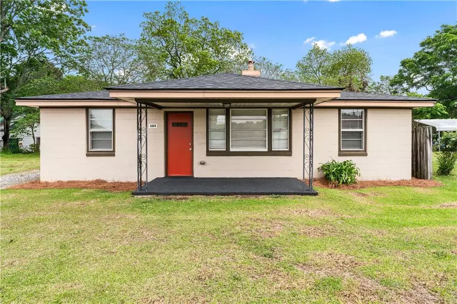 684 S Broad ST, Commerce, GA 30529