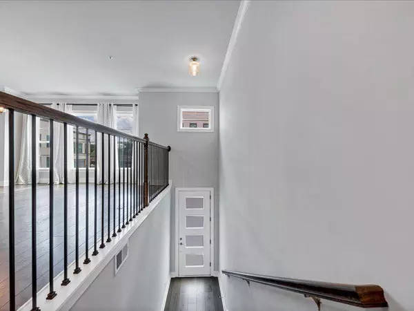 Atlanta, GA 30318,2171 Burnside DR NW