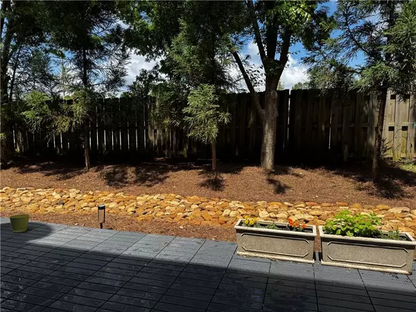 Johns Creek, GA 30022,4858 Stratford LN