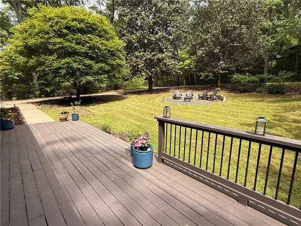 Roswell, GA 30075,650 Hunterhill CT