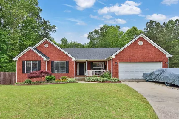 2582 Oak Bluff DR, Dacula, GA 30019