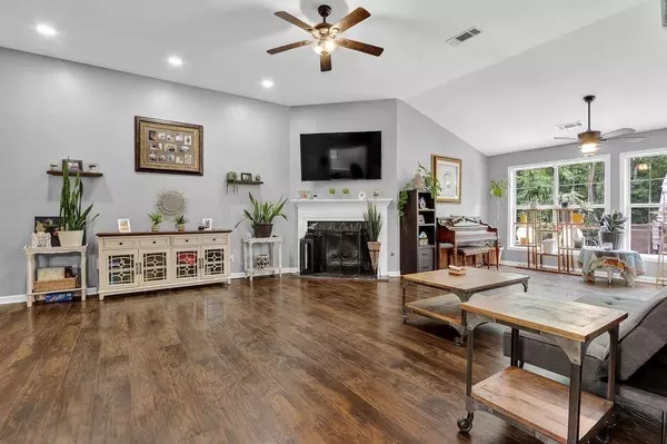 Dacula, GA 30019,2582 Oak Bluff DR
