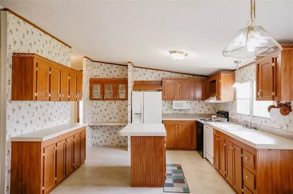 Jefferson, GA 30549,6392 Athens HWY