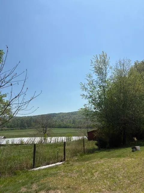 Waleska, GA 30183,5618 Salacoa RD