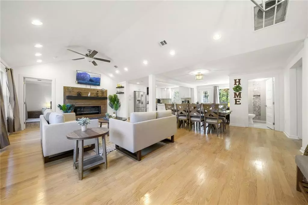 Atlanta, GA 30311,2710 Hedgewood DR NW