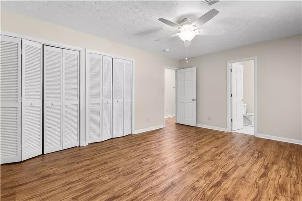 Stone Mountain, GA 30087,6292 Field Glen RD