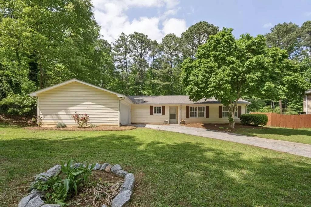 Stone Mountain, GA 30087,6292 Field Glen RD