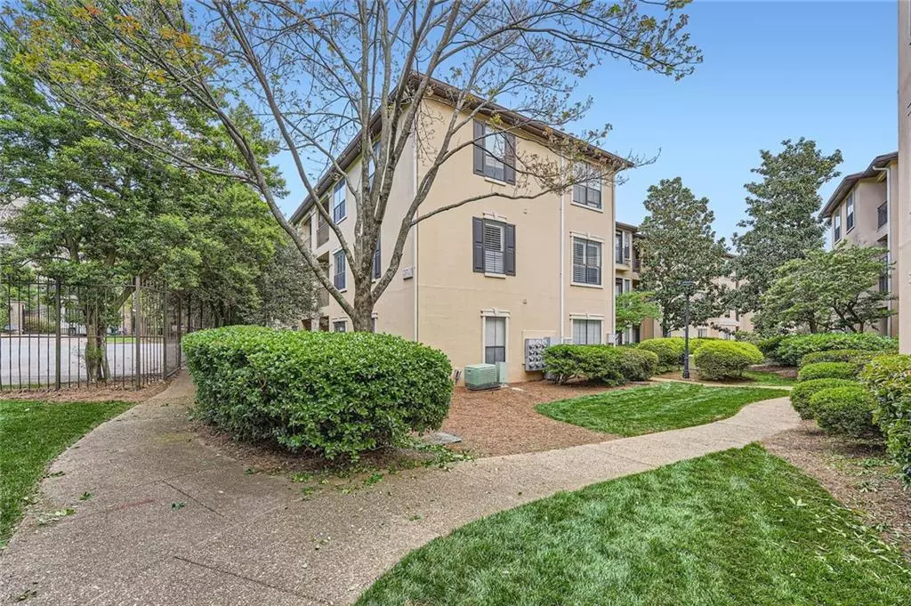 Brookhaven, GA 30319,3777 Peachtree RD NE #1512
