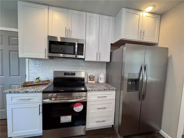 Atlanta, GA 30310,1740 Emerald AVE