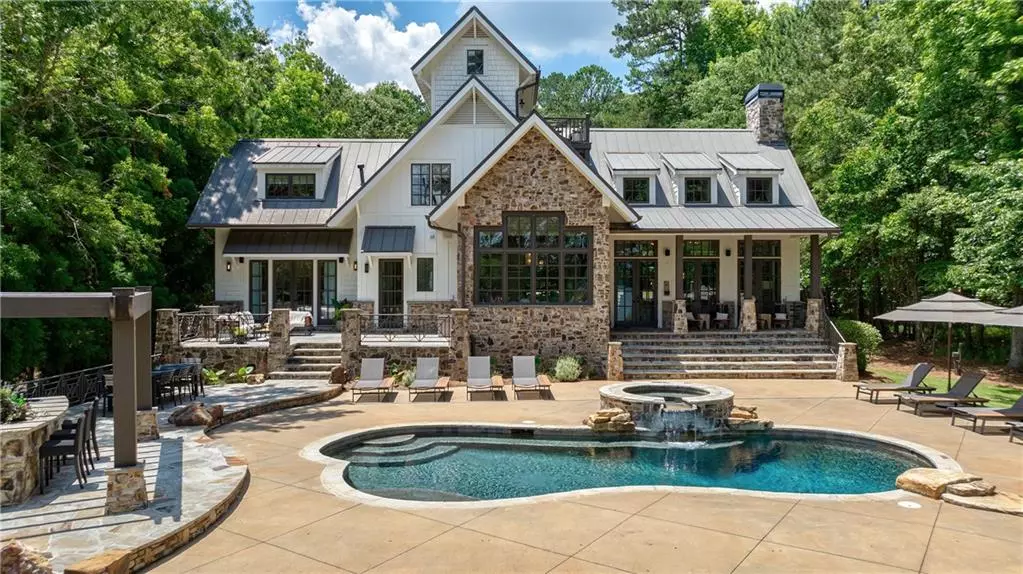 151 Blue Heron DR, Eatonton, GA 31024
