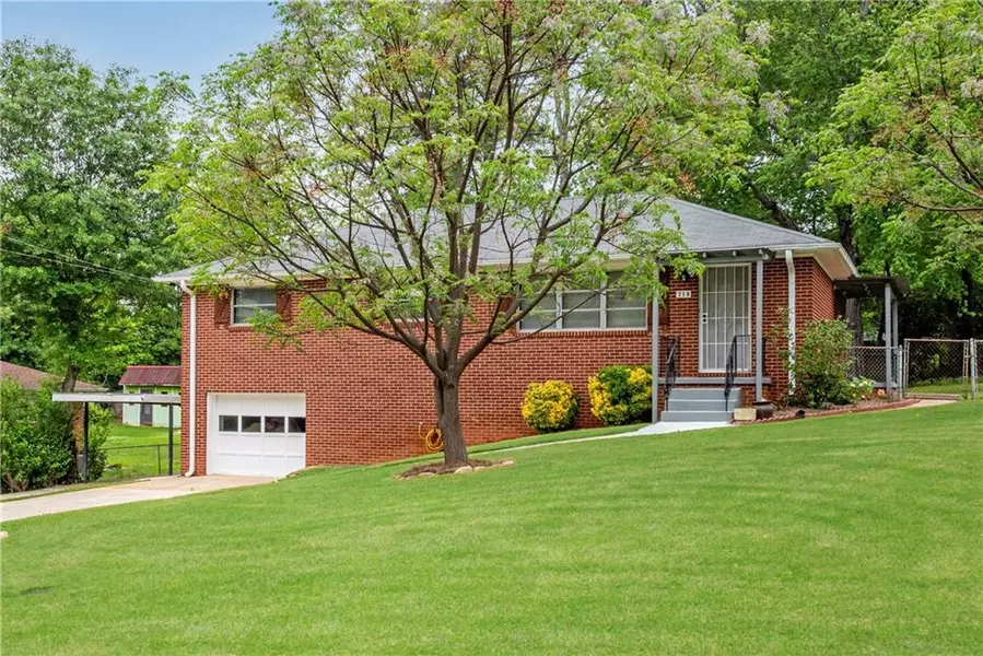 718 Birchwood LN SW, Marietta, GA 30060