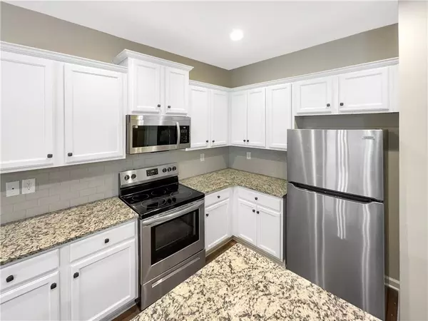 Riverdale, GA 30296,6001 Oak Bend CT