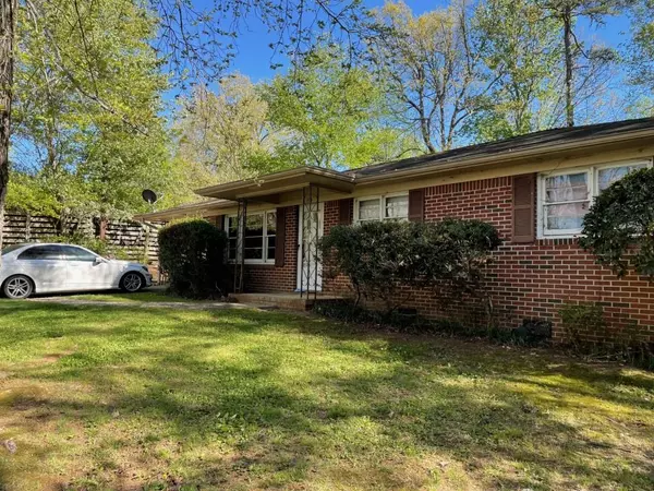 Dahlonega, GA 30533,125 Mountain Laurel CIR