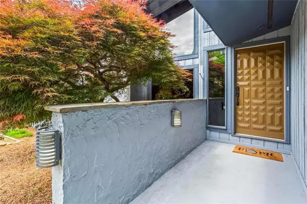 Dunwoody, GA 30338,5148 Stratham DR