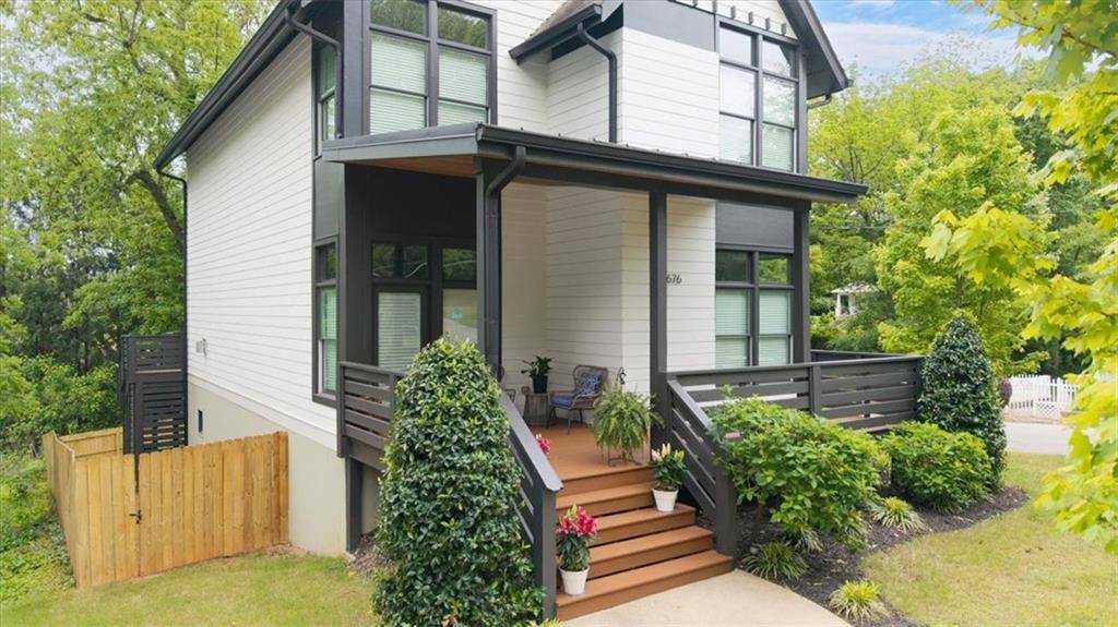 Atlanta, GA 30318,1676 Carroll DR NW