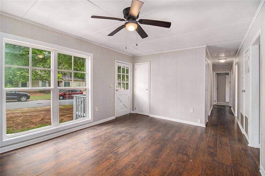 5 Westgate Park LN, Newnan, GA 30263
