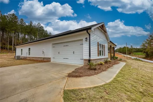 Monticello, GA 31064,733 Millen RD