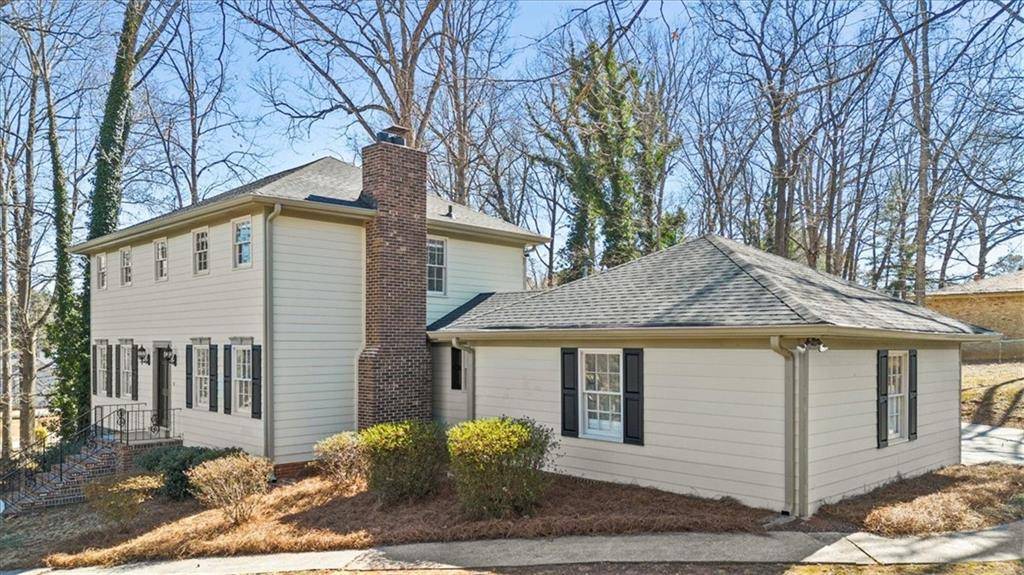 1394 Webb Gin House RD, Lawrenceville, GA 30045