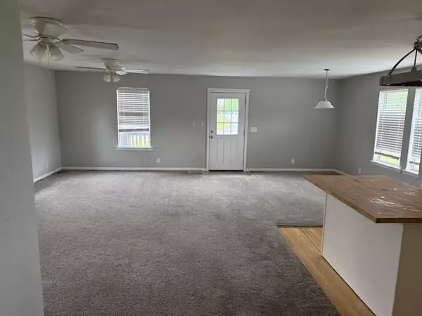 Ringgold, GA 30736,384 Guyler ST