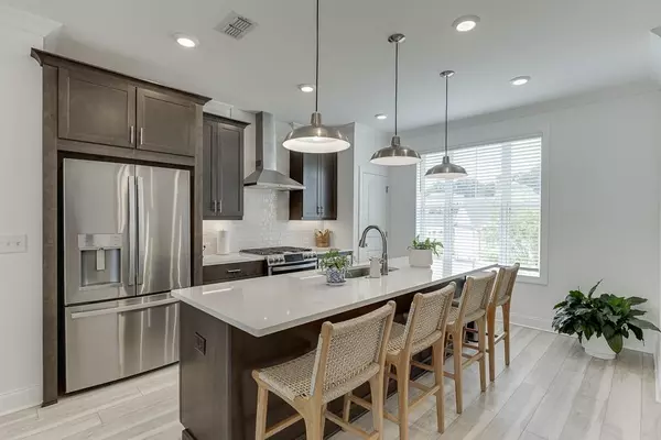 1117 Larkin DR, Buford, GA 30518