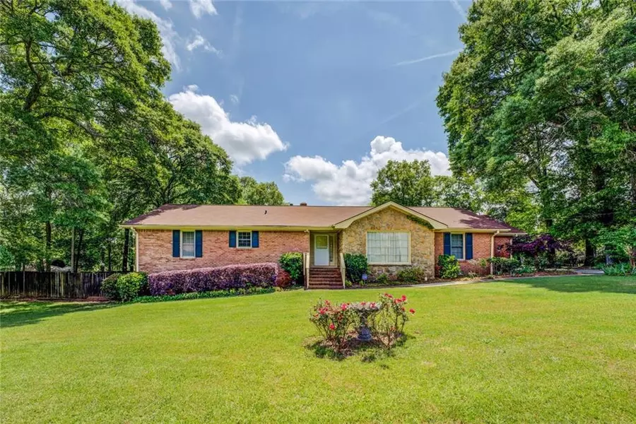 1850 Francis RD SW, Conyers, GA 30094
