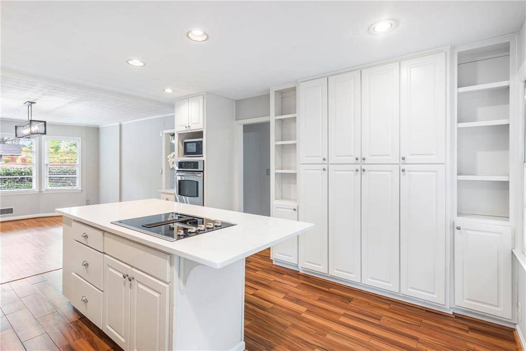 Atlanta, GA 30338,5334 Harris CIR
