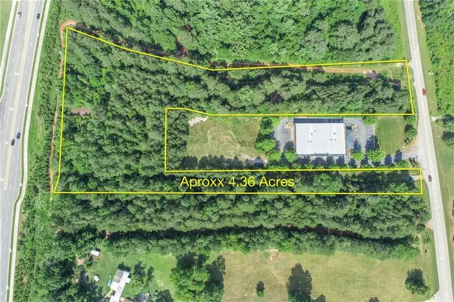 5378 Thompson Mill RD, Hoschton, GA 30548