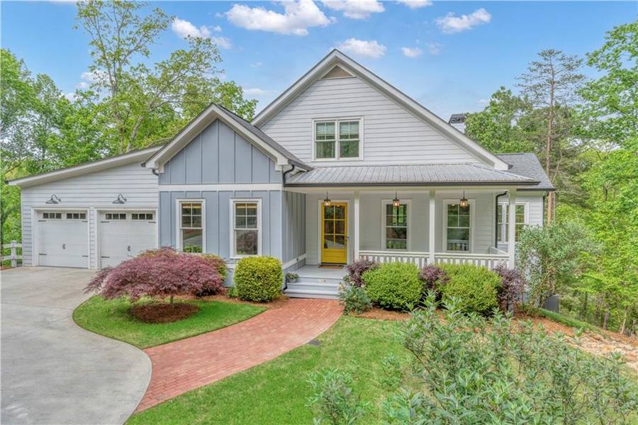 5046 Mckinzey LN, Flowery Branch, GA 30542