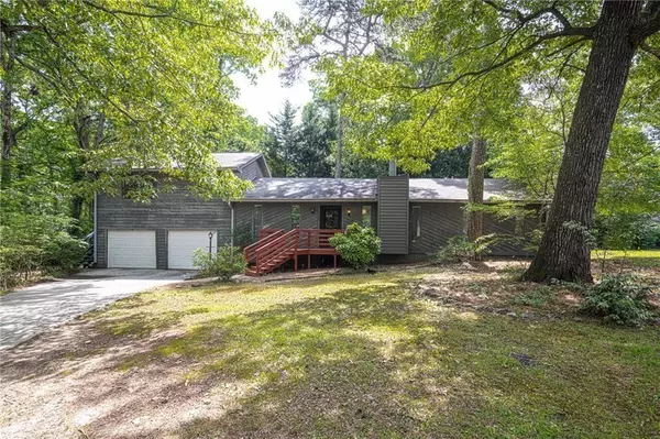 633 Iris RD, Pine Lake, GA 30072