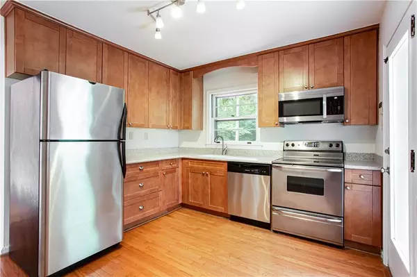Decatur, GA 30033,2227 Leafmore DR