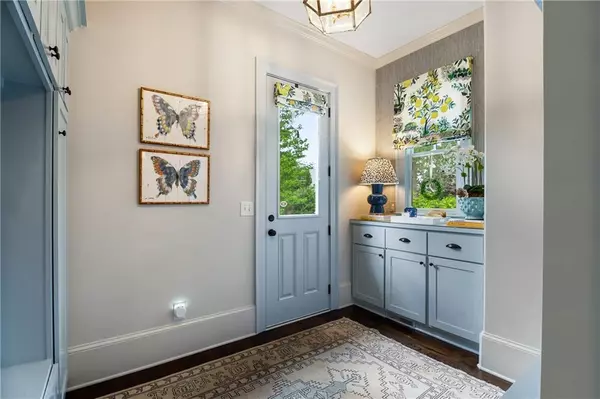 Dunwoody, GA 30338,4823 Layfield DR