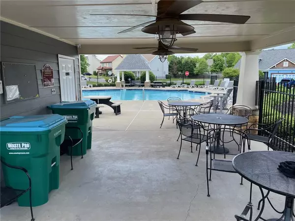 Adairsville, GA 30103,12 Redwood DR
