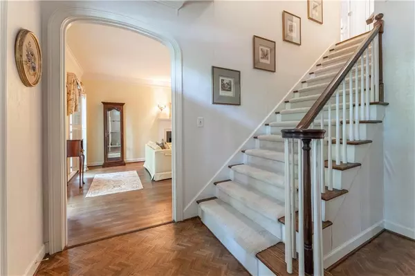 Atlanta, GA 30328,335 Cameron Ridge DR