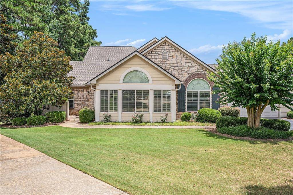 221 Fenwick CIR, Mcdonough, GA 30253