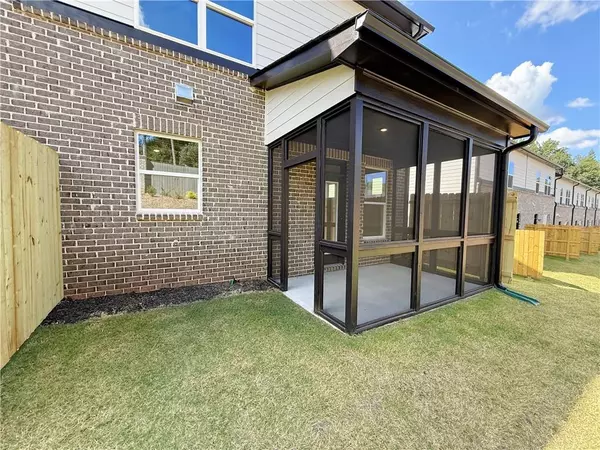 Tucker, GA 30084,5720 Urban Village WAY #7