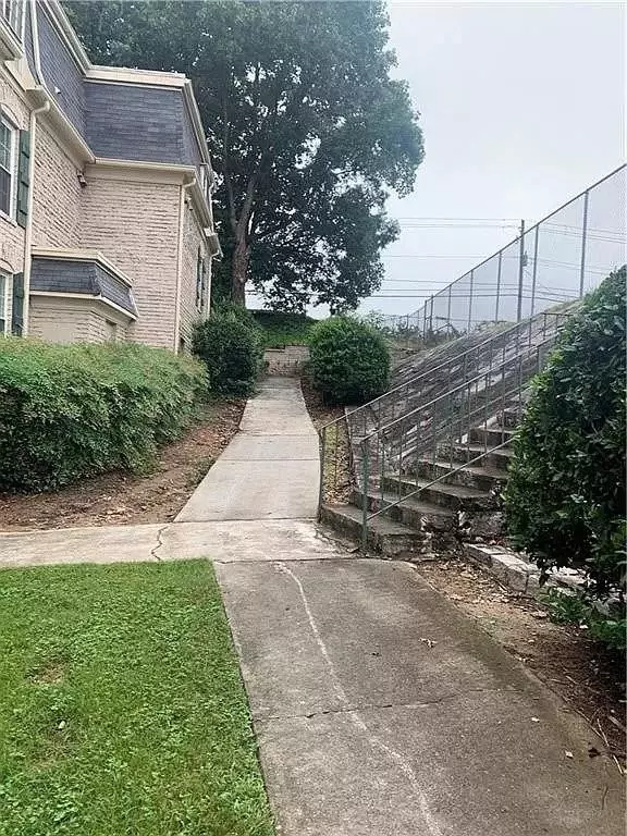 Atlanta, GA 30345,2805 NE Expressway Unit A24