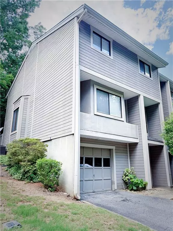 2875 Torreya WAY SE, Marietta, GA 30067