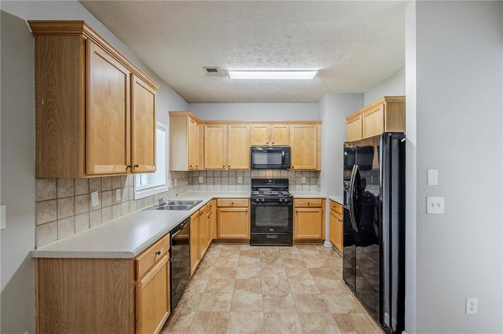 Union City, GA 30291,8826 Lakecrest WAY