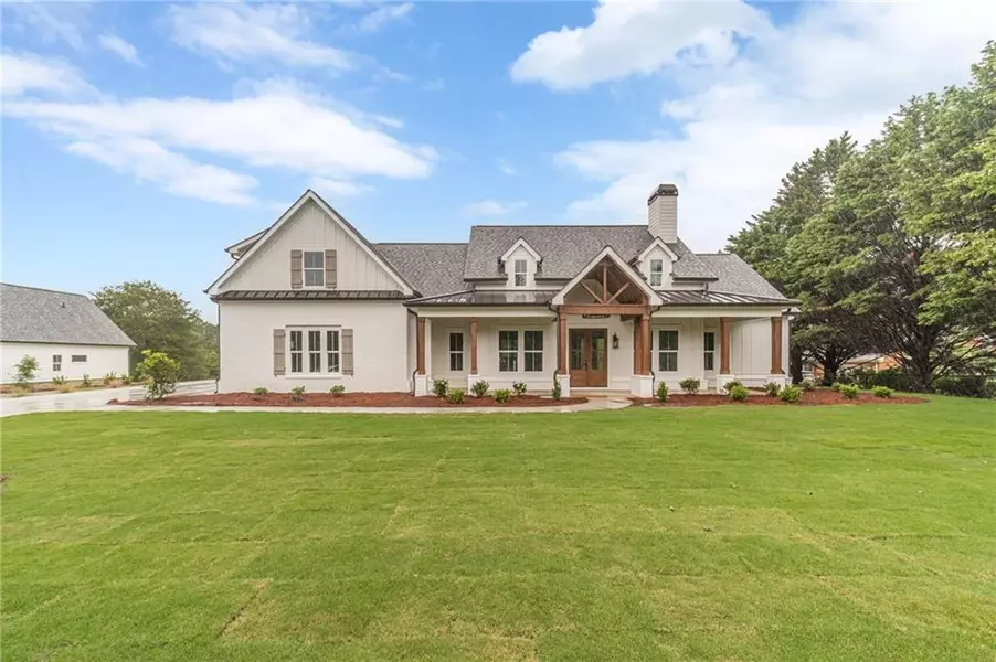 1300 Grapevine TRL, Monroe, GA 30656